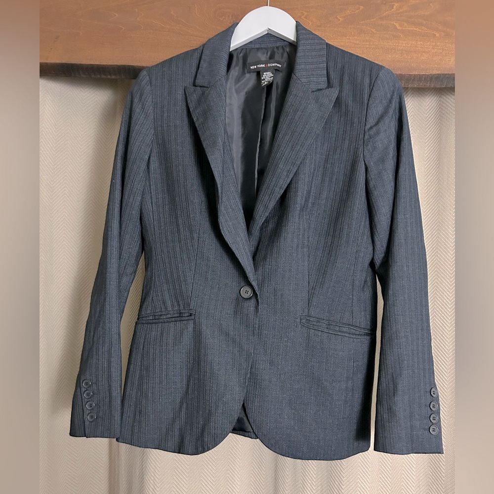 New York & Company Dark Gray Pant Suit Set